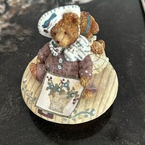 Lang candle topper- bears on top